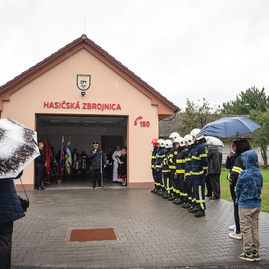 Zväčšiť fotografiu - V horovciach utekali so starostami, v opatovciach krstili zbrojnicu - TSK_AED Opatovce_mini (5 of 24)